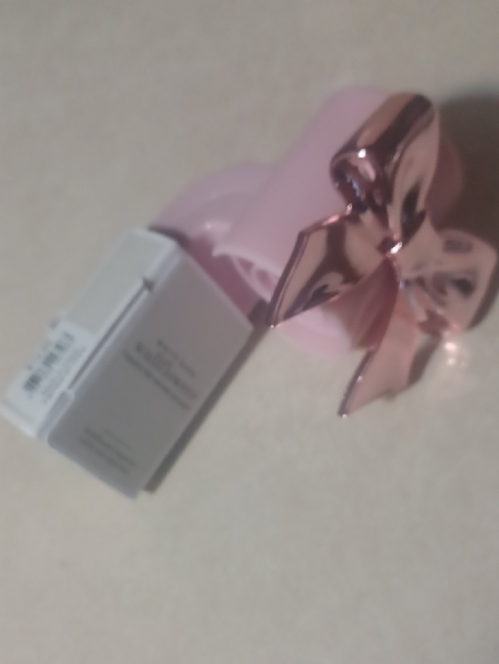 Wallflower Wall Plug In Pink Ribbon Design